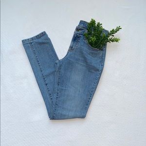 Old Navy Lightwashed Jeans